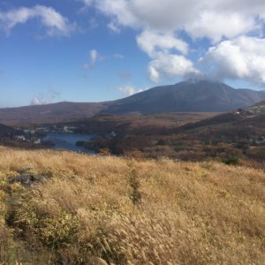 ビーナスラインから蓼科山を望む2018.10