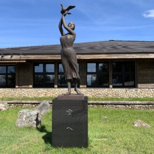 美ヶ原自然保護センターの「ビーナス？」銅像