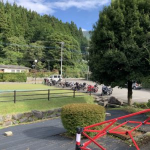 「道の駅どうし」の端っこに駐輪