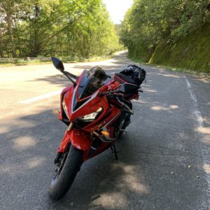 ビーナスラインの終点目指し標高を上げていくルート②