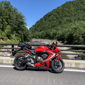 只見川にかかる新潟・福島境界ブリッジにて