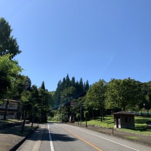 R352の登り始め、奥只見湖へ