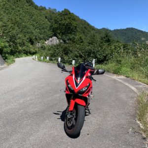 どんどん標高を上げる奥只見湖沿いR352