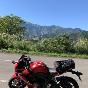 R352より越後駒ケ岳を望む