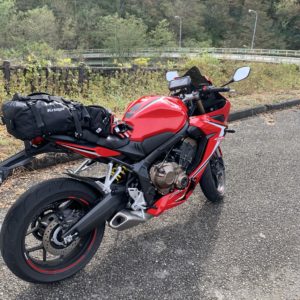 CBR650R＠北杜市ループ橋の駐車スペース