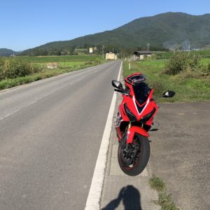 田園風景が広がる気持ちのいい直線ロード＠飯山市