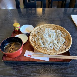 飯山駅近くの「そば処幸輪」さんにて