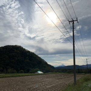 小淵沢ICから南下し、最初の富士山風景