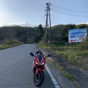 御岳ブルーライン入口付近にてwithCBR650R
