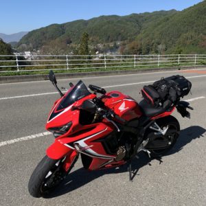 ループ橋上から高遠の町を見下ろす