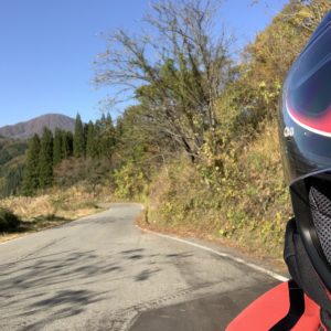 旅情溢れる1.5車線が続く小川アルプスライン