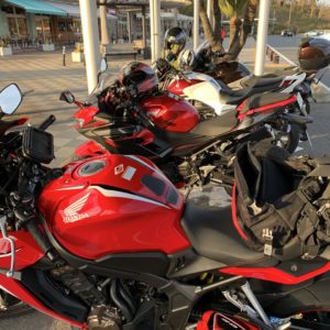 多くのバイカーで賑わう市原SA