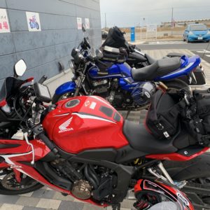 道の駅九十九里にて渋いバイクたちとCBR650R