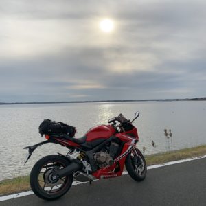 どんより雲から薄日の差す旅情風景＠霞ヶ浦