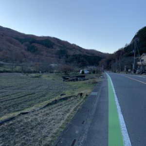 日陰ながら旅情感のある秩父の冬風景