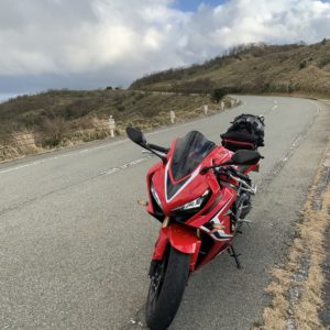 西伊豆スカイラインの両側の風景の抜ける貴重なポイント with CBR650R