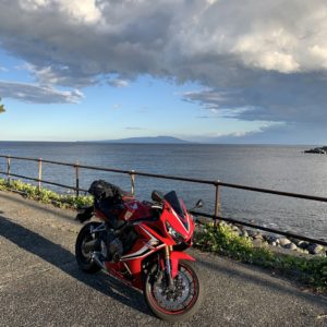 稲取から太平洋を望むwith CBR650R