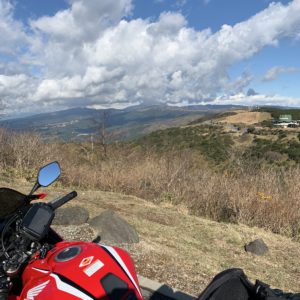 雲に隠れて見えない富士山。。。＠玄岳駐車場にてwithCBR650R