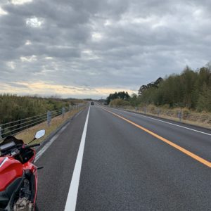東金九十九里有料道路の向こうは九十九里が待っている〜。高揚感はmax。