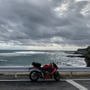 勝浦の超プライベートビーチにてwith CBR650R