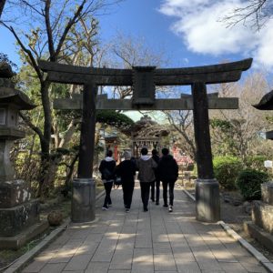 江島神社第三の参拝所「奥津宮」手前の第三の鳥居