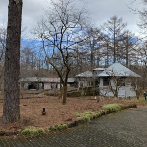 軽井沢絵本の森美術館のかわいらしい洋館