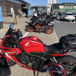 道の駅伊豆ゲートウェイ函南でのCBR650Rと様々なバイクたち