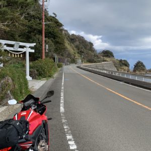 南伊豆r16ｎ白の鳥居にてwith CBR650R