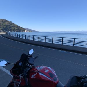西伊豆r17の沼津よりのエリアの雰囲気with CBR650R