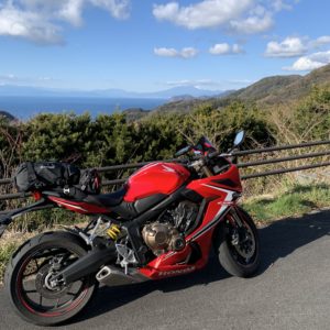 西伊豆R136のとある駐車スペースにてwith CBR650R