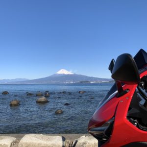 西伊豆r17でCBR650R越しの富士山ビュー②