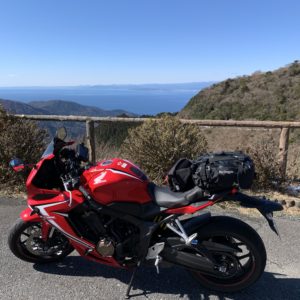 霧香峠からの駿河湾の眺望with CBR650R
