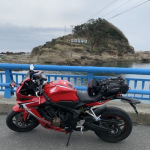 鴨川の小島「仁右衛門島」にてwith CBR650R