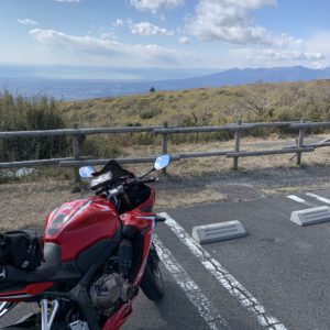 芦ノ湖スカイライン・杓子峠から標高1000mの眺めwith CBR650R