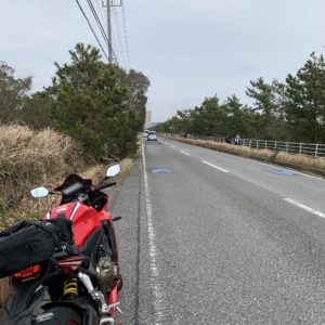 のびやかなストレートが続く房総フラワーラインにてwith CBR650R