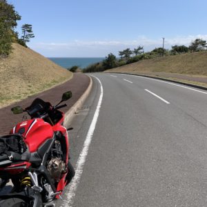 茨城・大竹海岸に向かうロードにてwith CBR650R