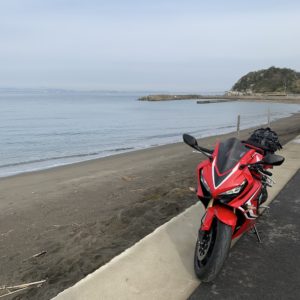 安房・大六海水浴場にてwith CBR650R
