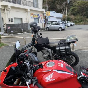 城ヶ島西エリアのスペースにてwith CBR650R