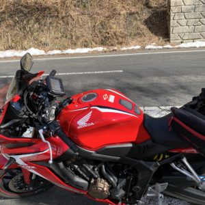 r401/御殿場箱根線の雪風景with CBR650R