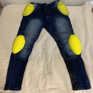 膝と腰にプロテクター装着で安心「RIDEZ」バイク用ジーンズ