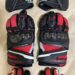 SIMPSONの冬用グローブ