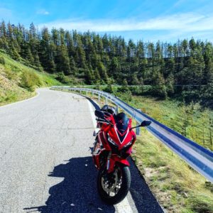 美ヶ原公園沖線の美しくも切ない復路にてwith CBR650R