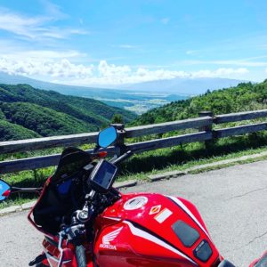 ビーナスライン白樺湖展望台にてwith CBR650R②