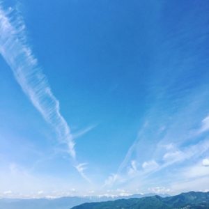 牛奥みはらしの丘にて南アルプス連峰を望むwith CBR650R②