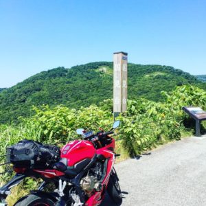 磐梯吾妻スカイライン・吾妻八景「国見台」にてwith CBR650R