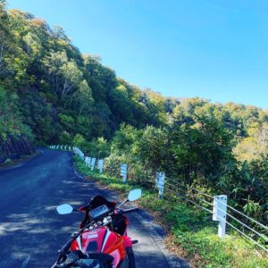 自然の奥に入っていく奥志賀スーパー林道with CBR650R③