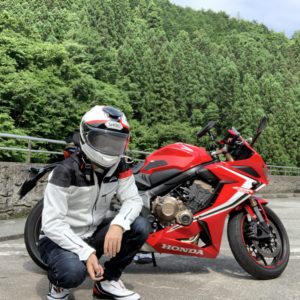 道の駅 大滝温泉にてCBR650Rと共に