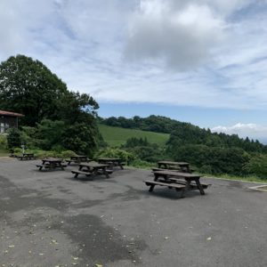 コロナで空き空きの秩父高原牧場の風景