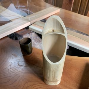 あじさい街道のあじさい山公園近くのお蕎麦屋さん「麦わら帽子」のそば湯の入れ物