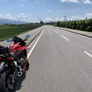 伊那西部広域農道から続くr15から南アルプスを望むwith CBR650R②